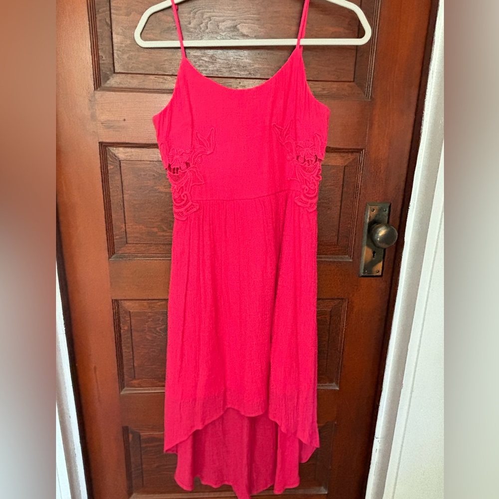 Maurices- Size- 7/8 - Pink Ladies Dress with pretty embroidery on each sides.
